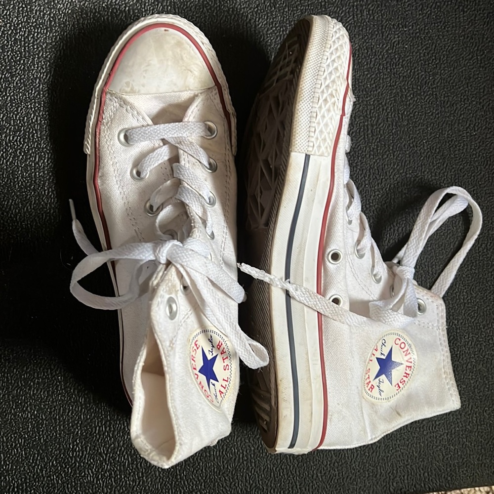 COPY - Converse High Top White shoes
